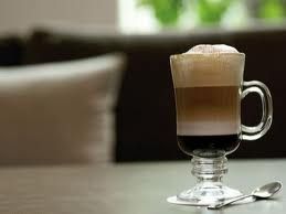 Capuccino, con Jarabe Gialinni chocolate suizo